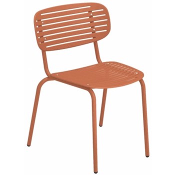 chaise-mom-rouge-emu