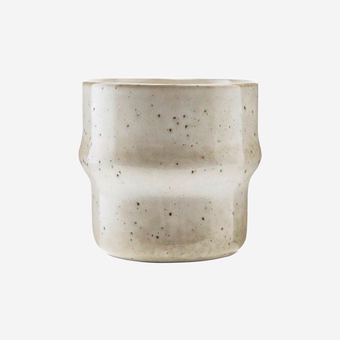 206260320-muge-lake-grey-house-doctor