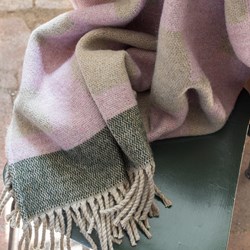maze-throw-mette-ditmer-3