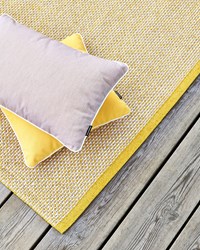 PAPPELINA_EFFI_MUSTARD_CLOSEUP_2_CREATIVE