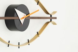 wall-eye-clock-horloge-vitra