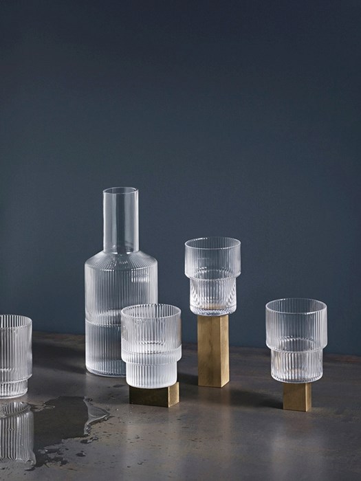 verre-carafe-ripple-ferm-living