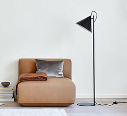 Benjamin-floor-lamp-black-frandsen-2