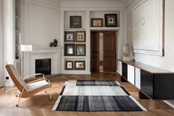 tapis-tres-noir-nanimarquina-insitu