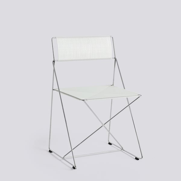 x-line-chair-chalk-white-powder-coated-seat-back_chromed-base-indoor-hay