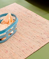 crayon-rug-hay