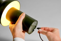pc-portable-lampe-olive-3-hay