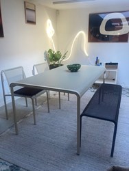 dapple-table-sit_on_design