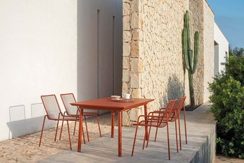 Plus-table-160cm-brun-rouge-emu-2