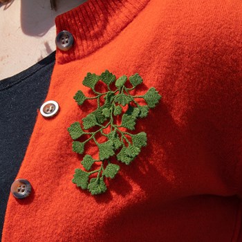 Maidenhair-fern-_embroidery-brooch_2-botanopia