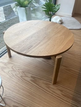 Passage-lounge-table-medium-oak-audo-5