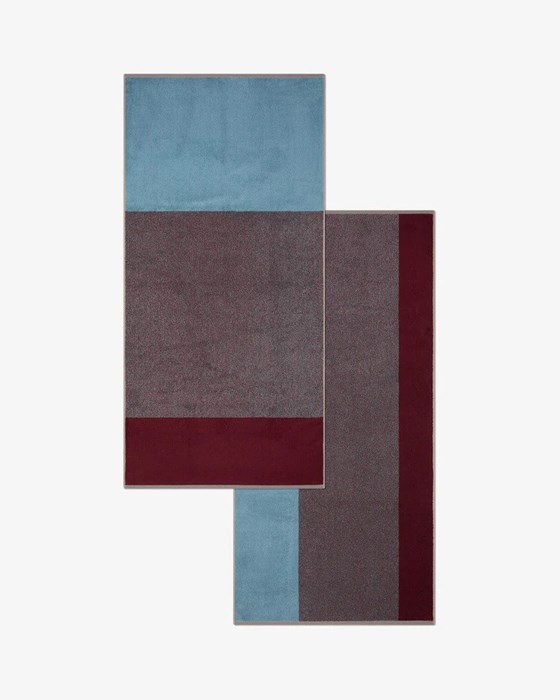 Bath_towel_SKY_BLUE-BORDEAUX_front