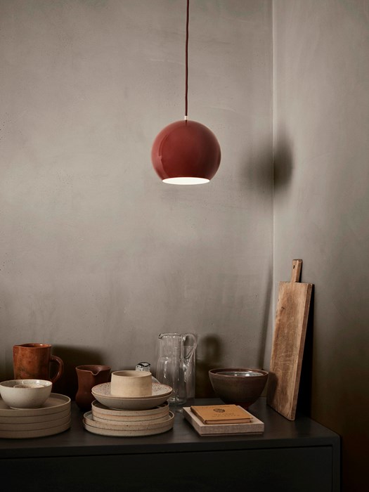 lampe-TOPAN-VP6-redbrown-andtradition-2