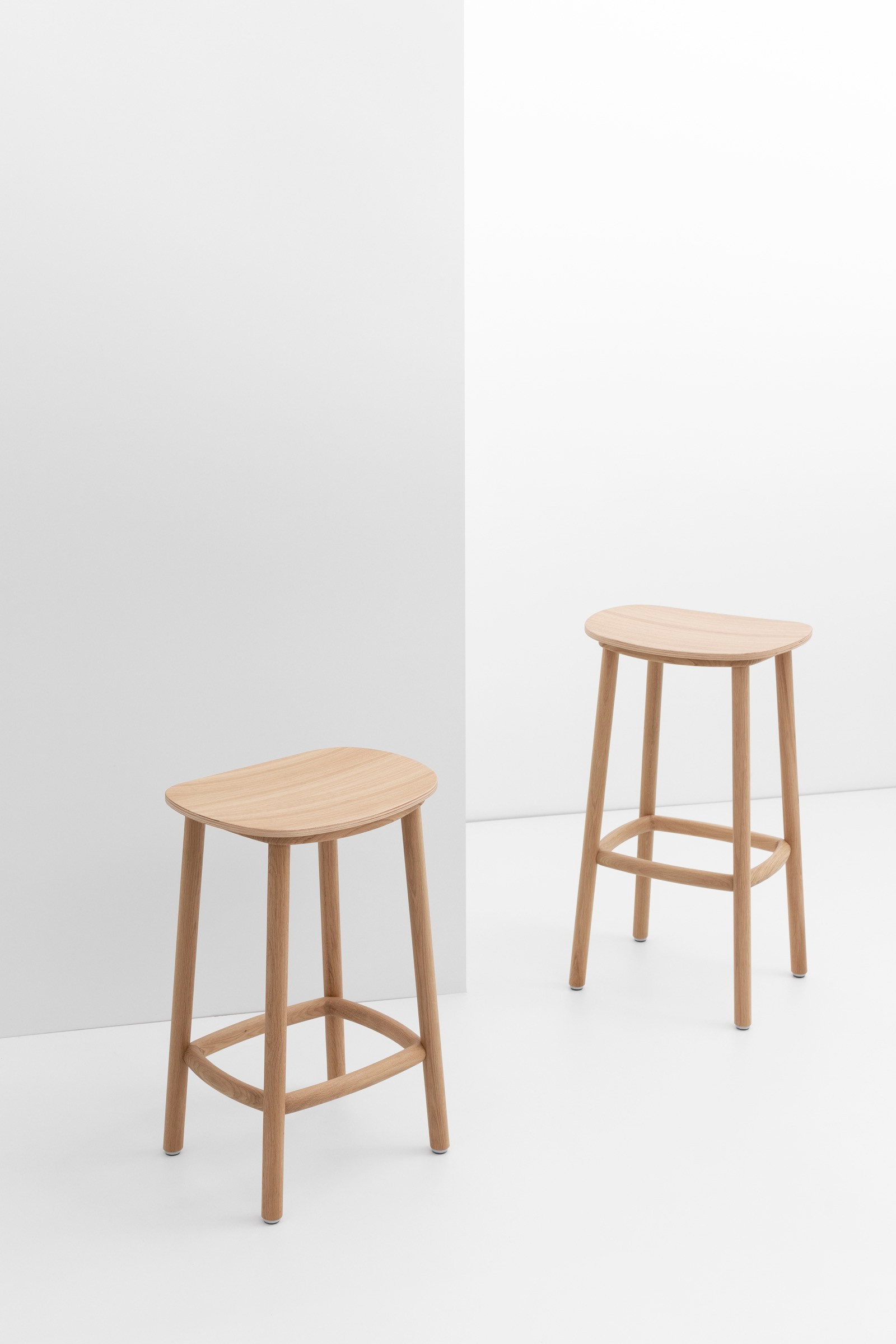 paddle-tabouret-chêne-cruso
