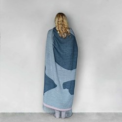gallery-throw-light-grey-mette-ditmer-2