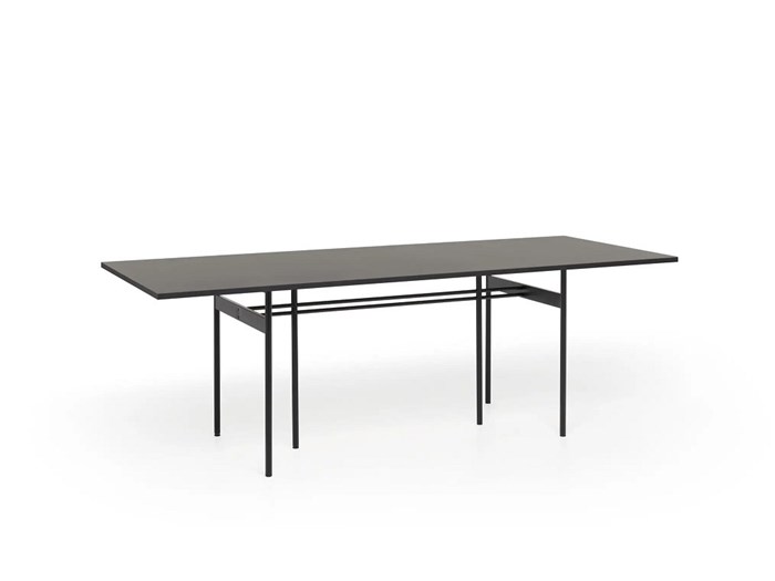 Nude_dining_table_black_220_frontside-festamsterdam