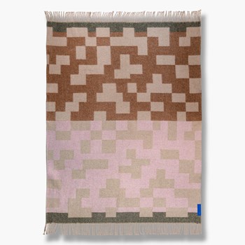 maze-throw-mette-ditmer