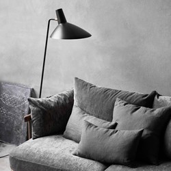 Triopd-lampe-sur-pied-and_tradition-noir-3