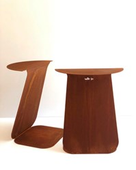 table-symétrique-mlle Jo-corten.jpg1