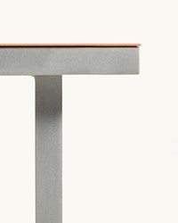 Alu-dining-table-pink-valerie-objects-mullervanseveren-4