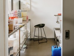 tabouret-aas38-in situ-3-low-hay