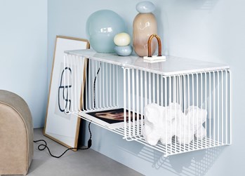 montana_pantonwire_2019_snow_whitemarble_walldisplay_w