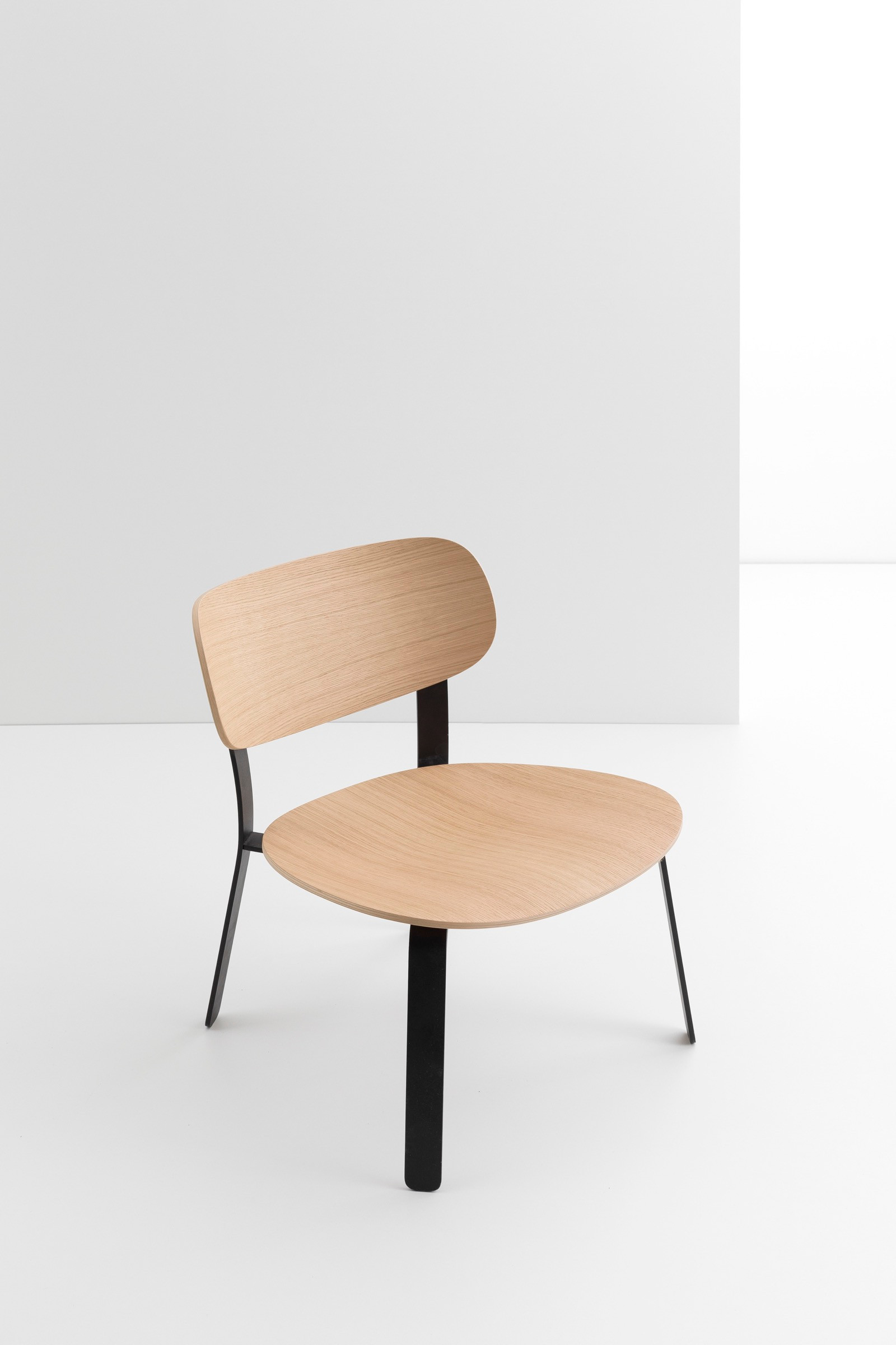 KEIJI_TAKEUCHI-LOWSEAT-cruso