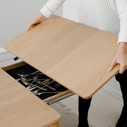UMAGE_lifestyle_HeartnSoul_diningtable_oak__2_600x