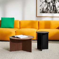 slit-table-wood-high-black-hay