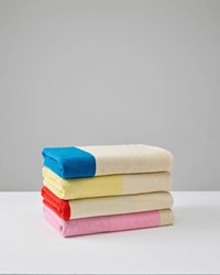 SUITE702_M_M2.0_bathtowels_stacked1